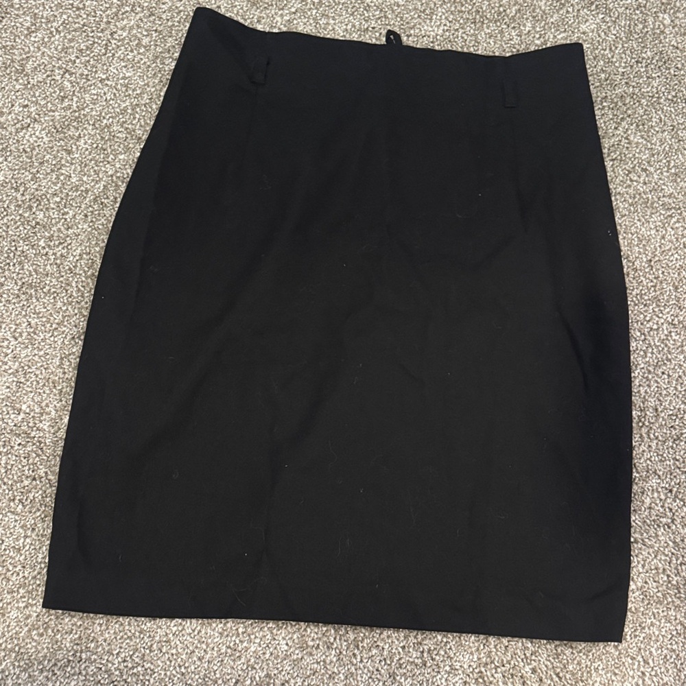 Elegant Black Women's Skirt
